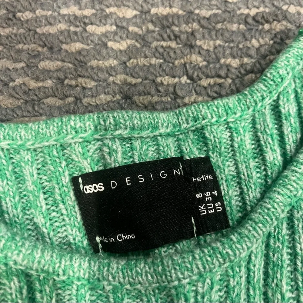 ASOS Design Petite Green Knotted Cutout Floral Long Sleeve Sweater - Picture 6 of 9